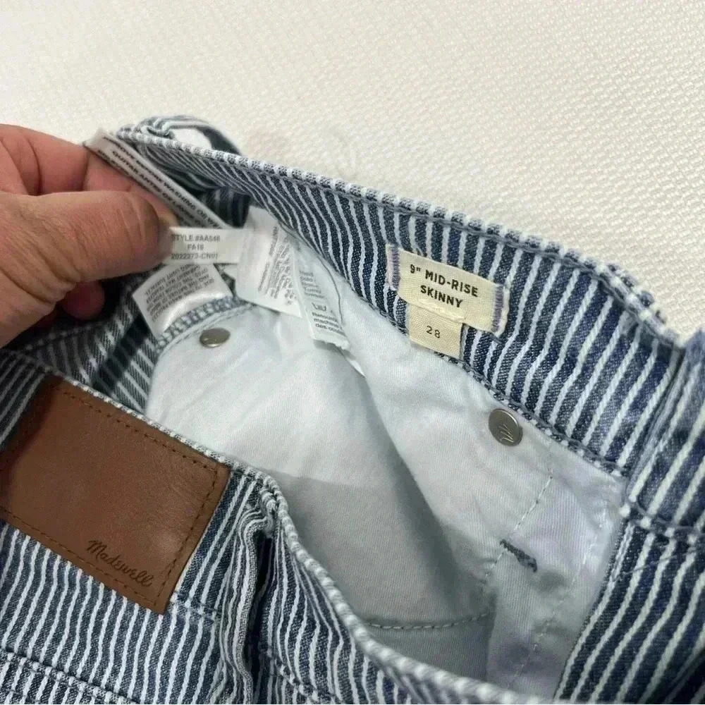 Madewell 9" Mid-Rise Skinny Jeans in Piper Stripe (Size 28 - Picture 8 of 13